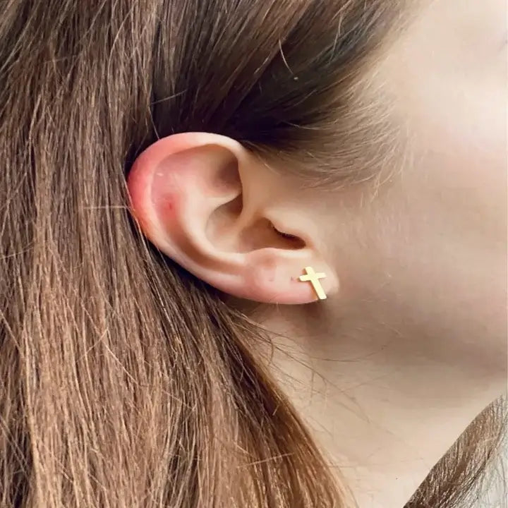 Boucles d'oreilles croix en or massif