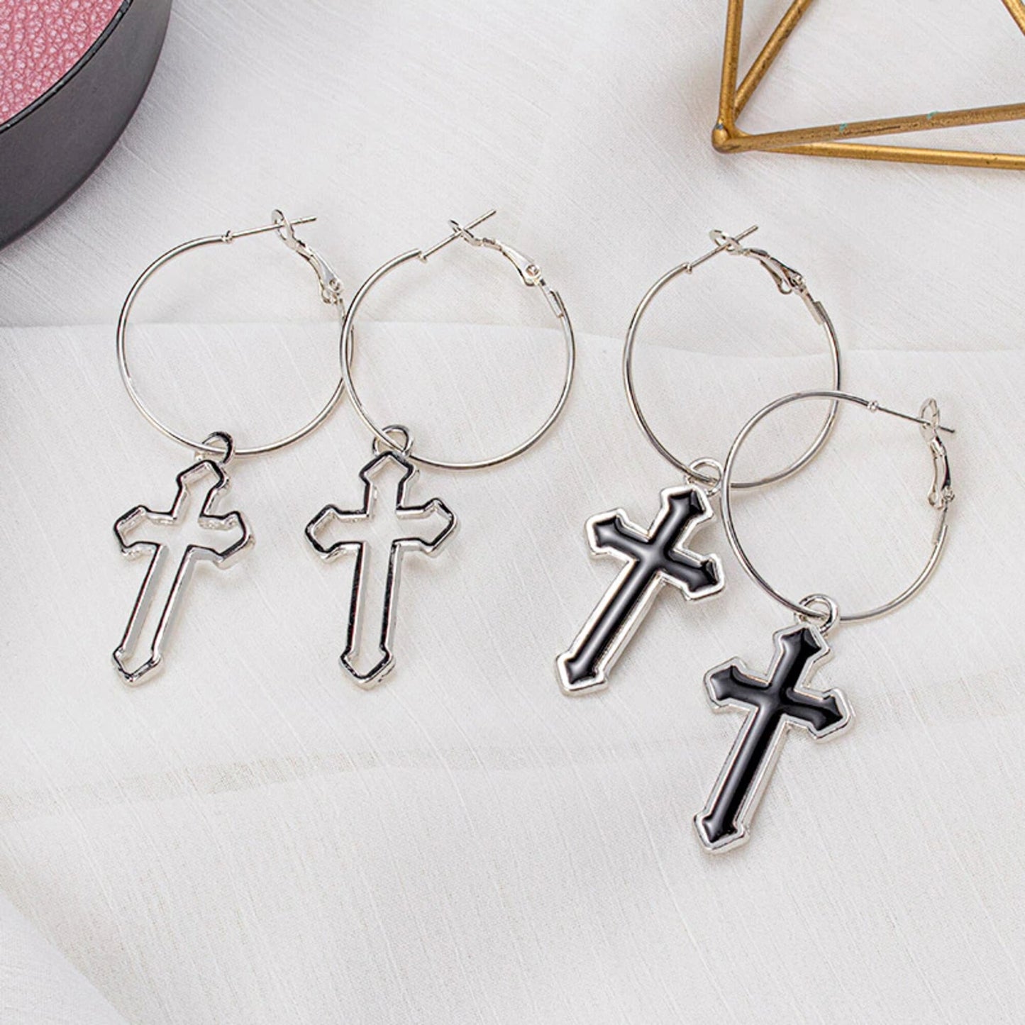 Boucles d'Oreilles Croix Style Gothique argent noires
