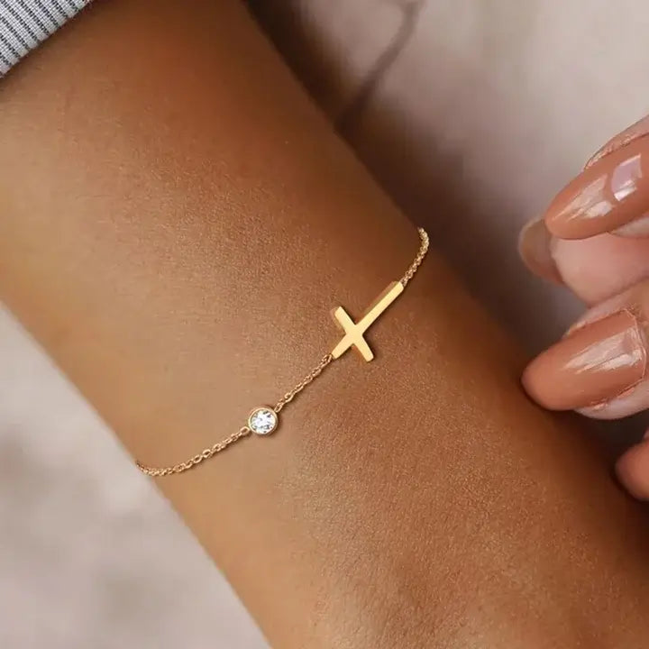Bracelet Chrétien Croix Latérale et Zircon