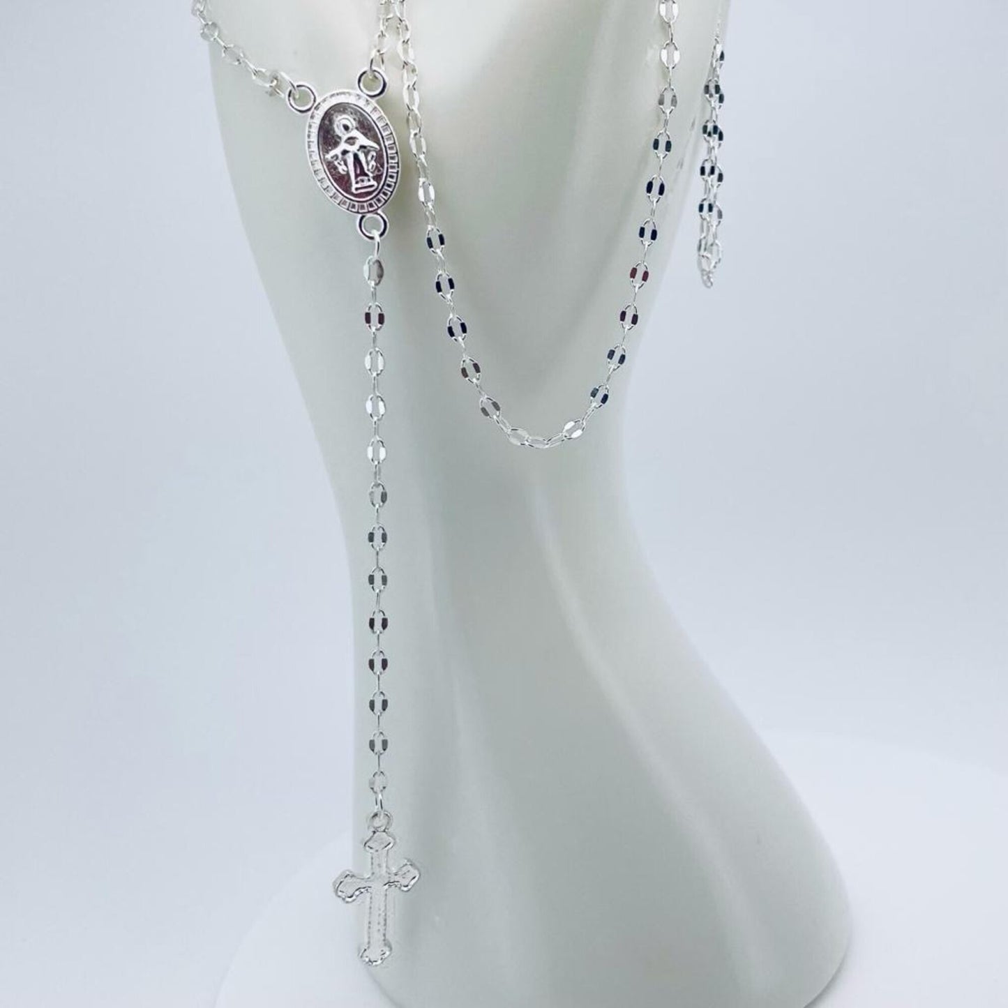 Chapelet chrétien en perles avec médaille miraculeuse – Foi et protection