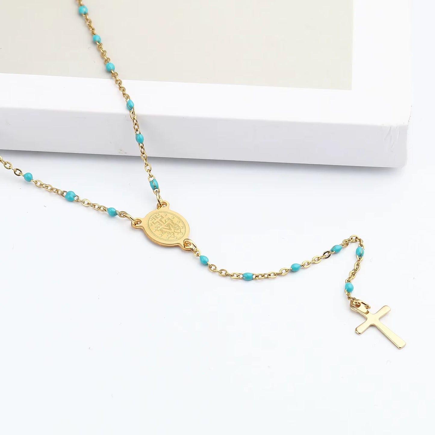 Chapelet Croix avec Médaille Sainte Vierge et Perles Colorées – Bijoux Chrétiens