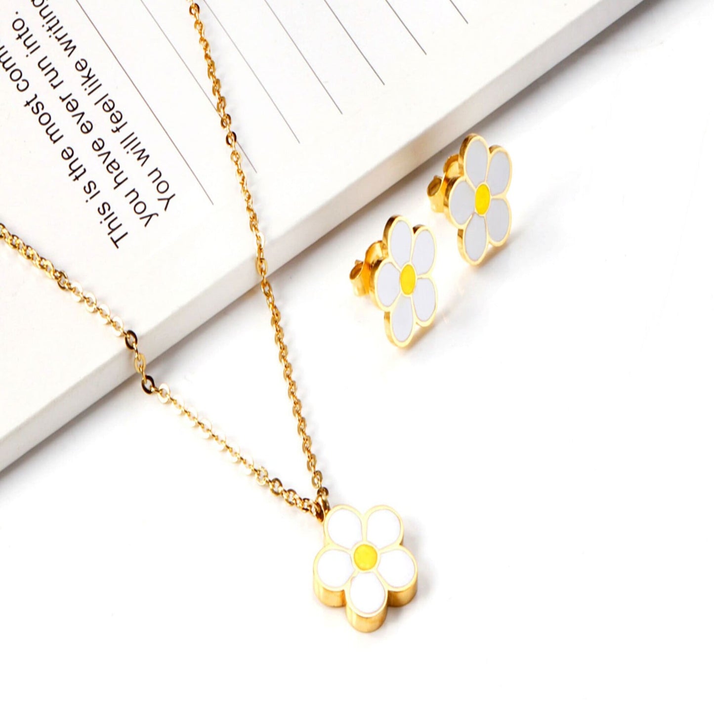 Parure Collier et Boucles d'Oreilles Marguerite