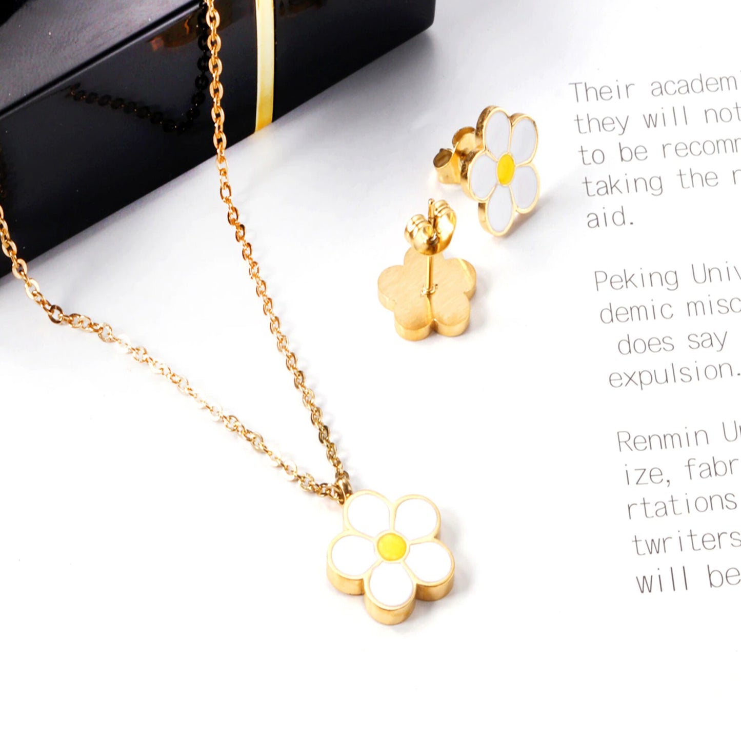 Parure Collier et Boucles d'Oreilles Marguerite