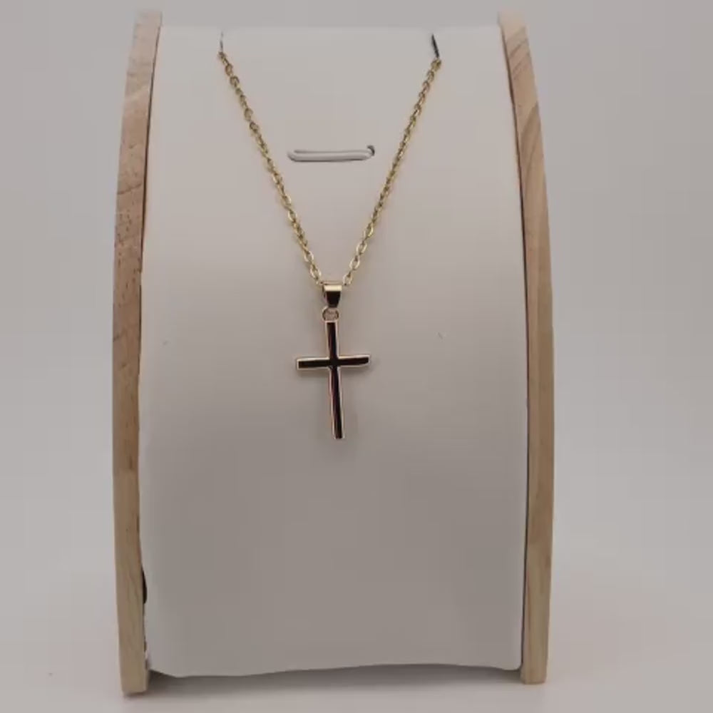 Collier pendentif croix chrétienne minimaliste video