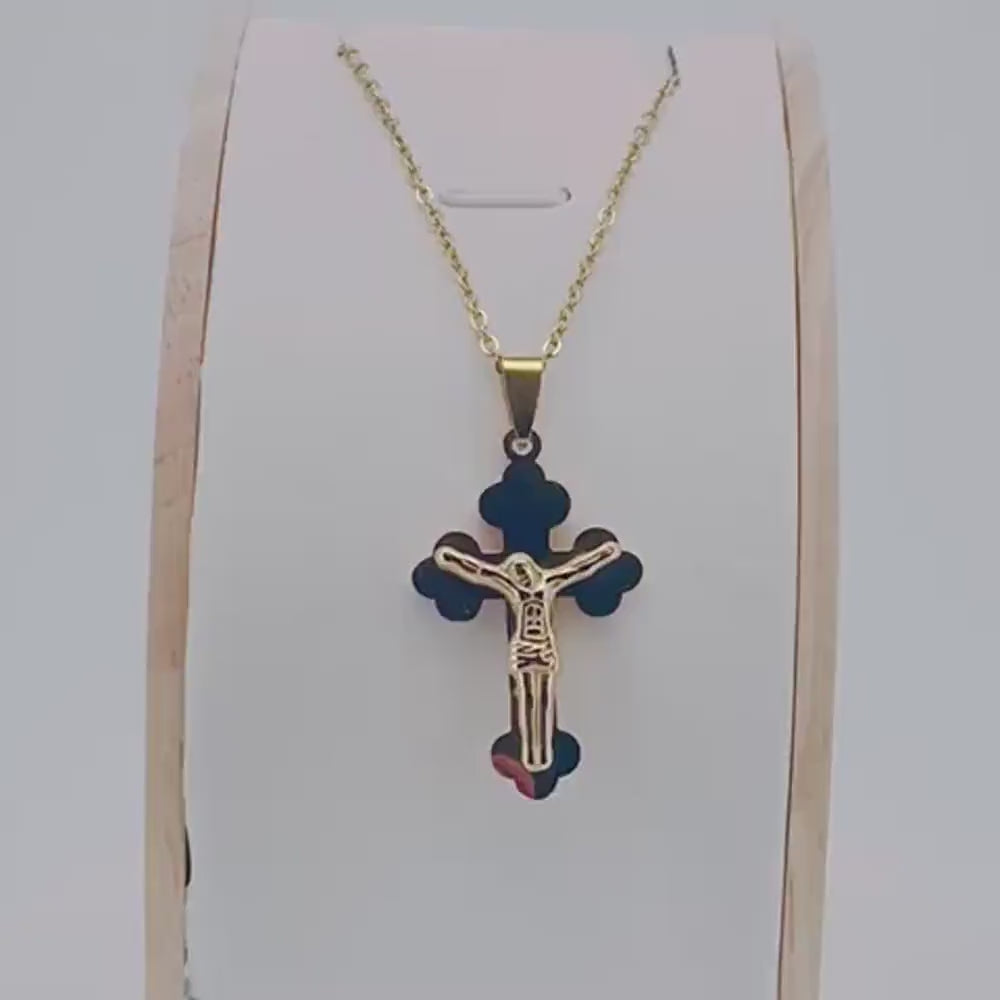 Collier Chrétien avec Pendentif Croix de Saint Thomas video