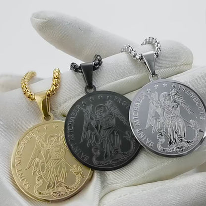 Collier pendentif Saint Michel en acier inoxydable vidéo
